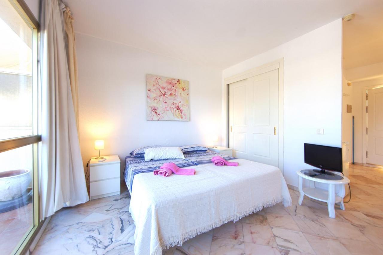 Romana Playa Studio Elviria Marbella Exteriör bild